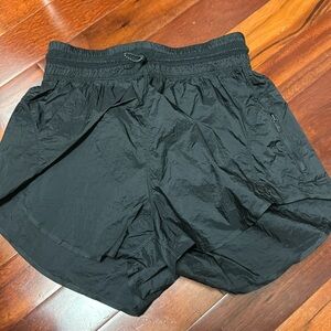 Lululemon black athletic shorts size 6